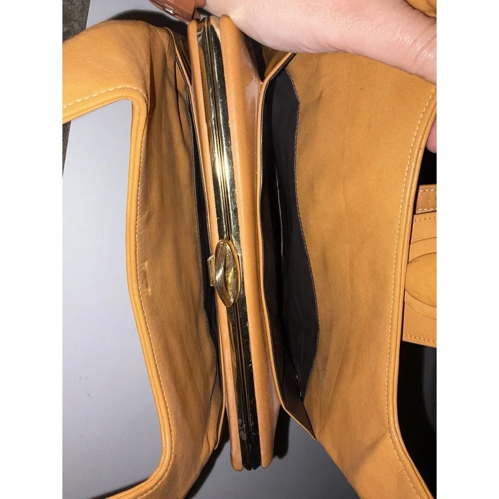 VTG 70s Florentino Yellow Mid Century Triple Pocket  Kiss Lock Clasp Leather EUC